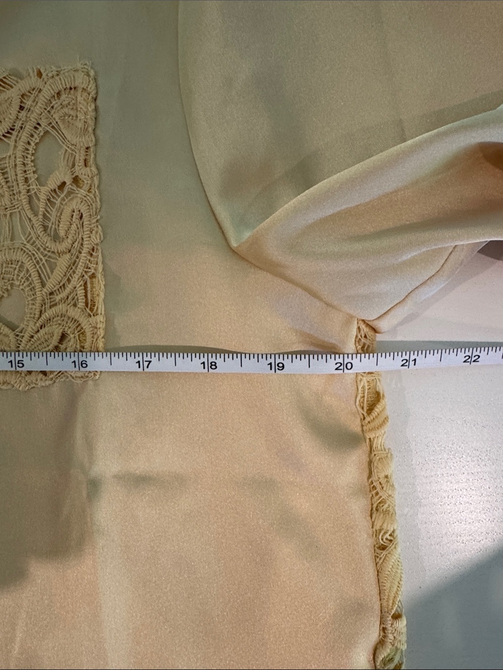 The Noli Shop Amelia Silky Lace Blouse Size M - Picture 4 of 8